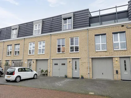 Tussenwoning te koop: Het Kanon 13, Spakenburg Bunschoten-Spakenburg