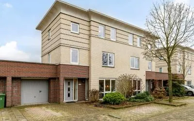 Tussenwoning te koop: Het Kasteel 138, Woudhuis Apeldoorn