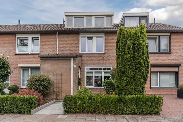 Tussenwoning te koop: Het Lover 64, Veldhoven