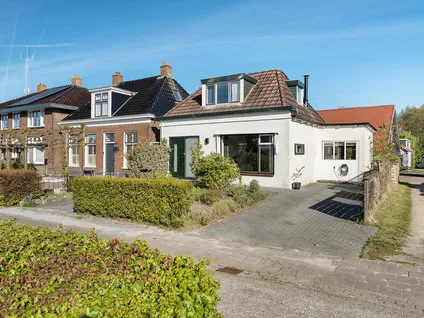 Vrijstaande woning te koop: het Meer 127, Het meer Heerenveen