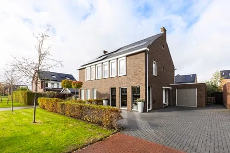 Twee-onder-één-kap te koop: Het Noorderlicht 36, Verspreide huizen Zuidhorn Zuidhorn