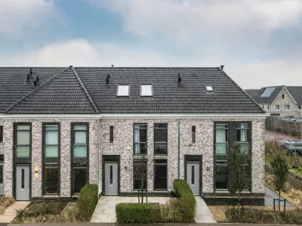 Tussenwoning te koop: Het Penseel 30, De Gilden Dronten