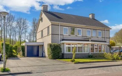 Twee-onder-één-kap te koop: het Waterland 54, Emmeloord-Waterland Emmeloord