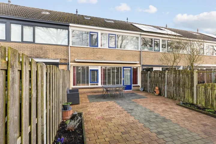 Tussenwoning te koop: het Woold 72, Raalte