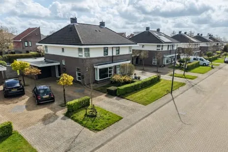 Twee-onder-één-kap te koop: Het Zool 20, Zuiderburen Leeuwarden