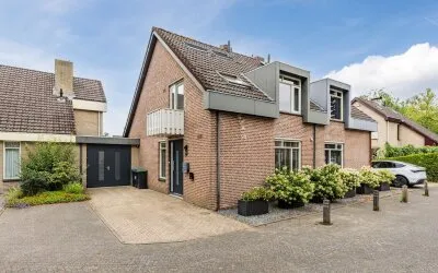 Tussenwoning te koop: Heufkens 525, Hoeven Uden