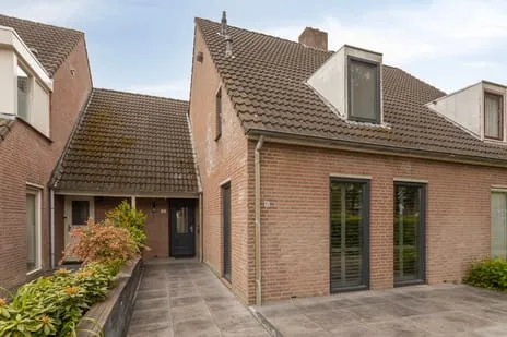 Tussenwoning te koop: Heuneind 32, Eikenbosch Berkel-Enschot