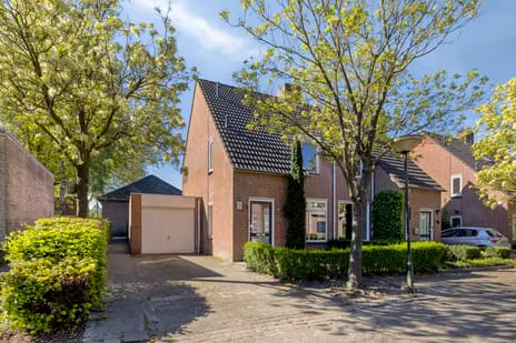 Hoekwoning te koop: Heuvelaar 8, Esbeek Esbeek