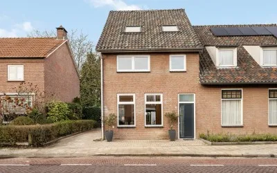 Twee-onder-één-kap te huur: Heuvelstraat 14, Zeelst Veldhoven