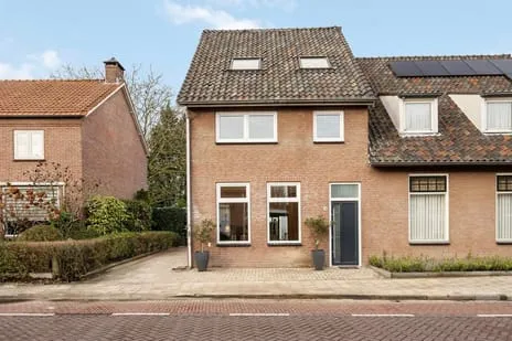 Twee-onder-één-kap te huur: Heuvelstraat 14, Zeelst Veldhoven