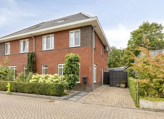 Twee-onder-één-kap te koop: Heuvelstraat 22, Stokkum Stokkum