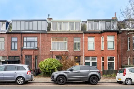 Tussenwoning te koop: Heuvelstraat 25, Princenhage Breda