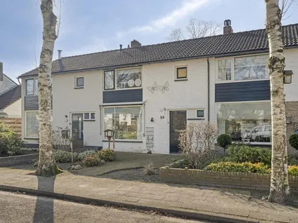 Tussenwoning te koop: Heuvelweg 24, Nunspeet-West Nunspeet
