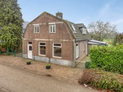 Vrijstaande woning te koop: Heuvelwijkstraat 12, Lith