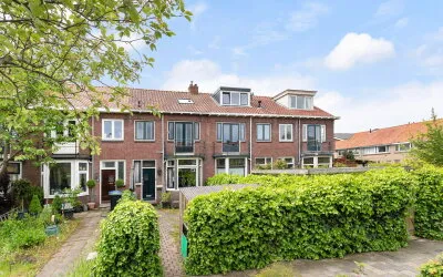 Tussenwoning te koop: Heysterbachstraat 81, Heysterbachstraat en omgeving Dordrecht
