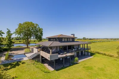 Huurwoning: Hillegommerdijk in Beinsdorp - €6.950 per maand
