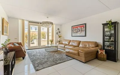 Tussenwoning te koop: Hillenraad 32, Kastelenbuurt Amstelveen