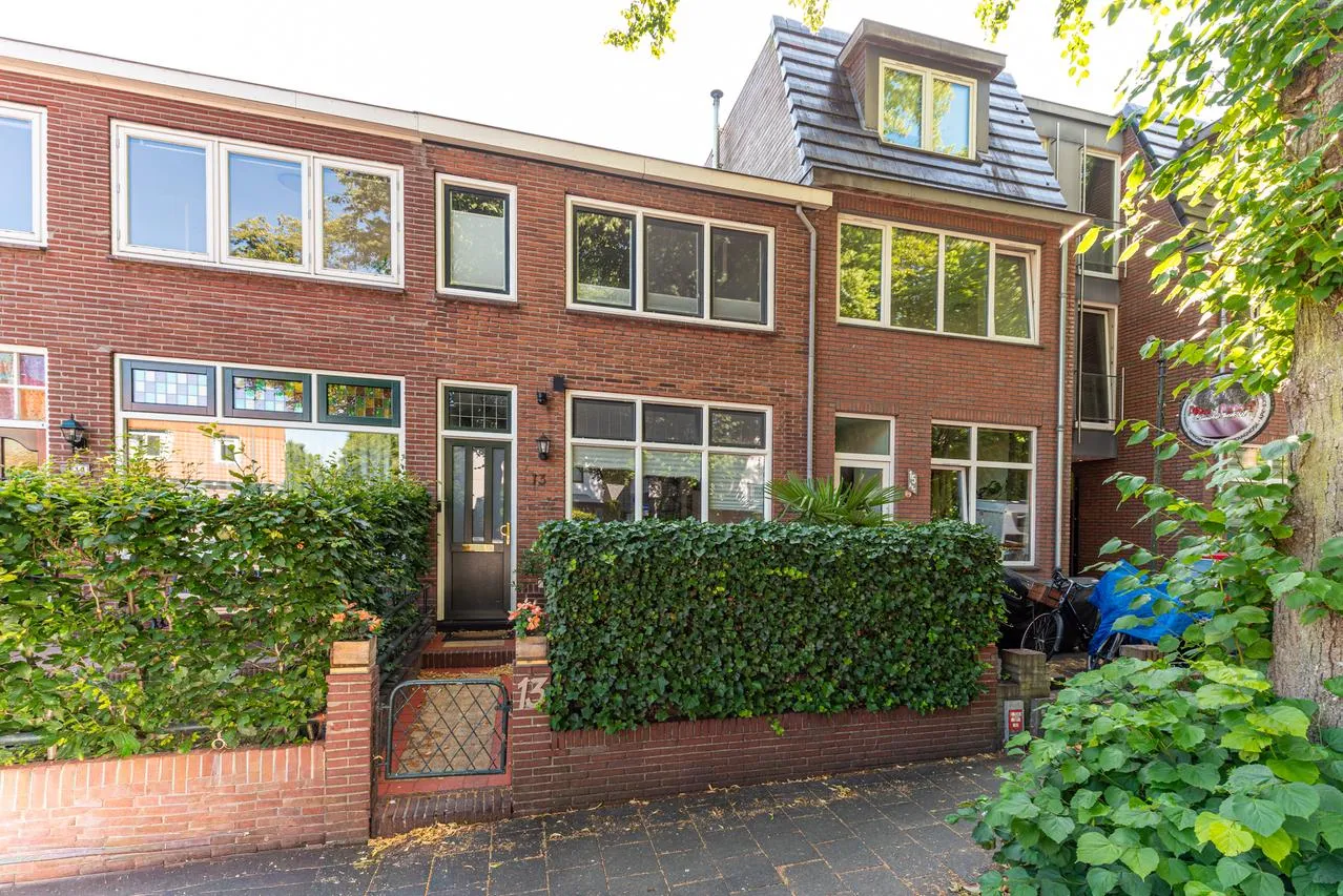 Tussenwoning te koop: Hilvertsweg 13, Hilversum