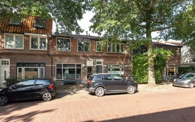 Terraced house for sale: Hilvertsweg 48, Bloemenkwartier Noord Hilversum
