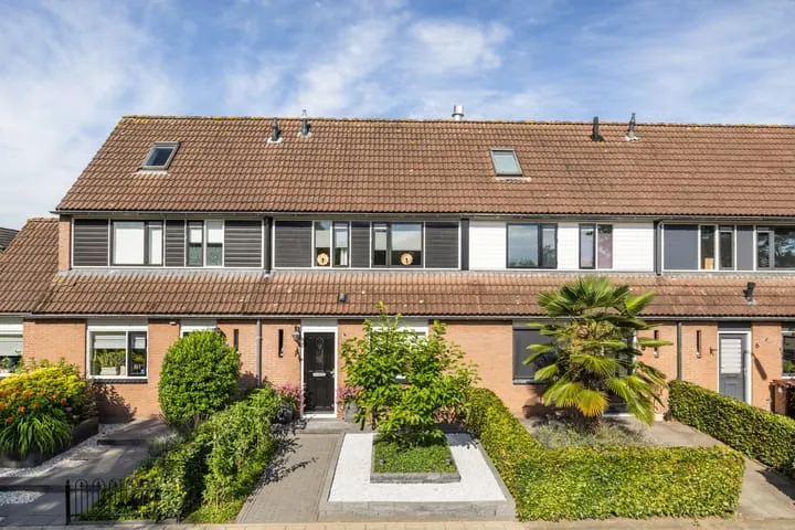 Tussenwoning te koop: Hindelaan 10, Centrum Lunteren Lunteren