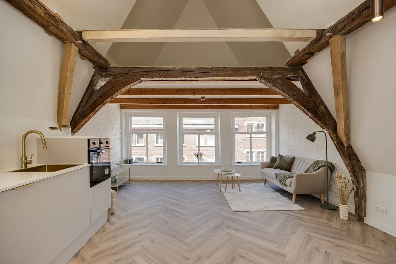 Appartement te koop: Hinthamerstraat 69B, 'S-Hertogenbosch