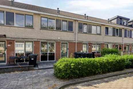 Tussenwoning te koop: Hitchcocklaan 133, Filmwijk Zuid-zuid van Walt Disneyplts. Almere