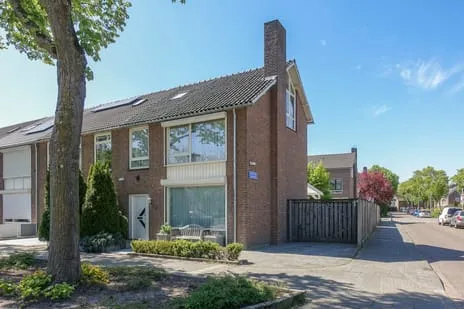 Hoekwoning te koop: Hobbemalaan 12, Bloemvelden Helmond