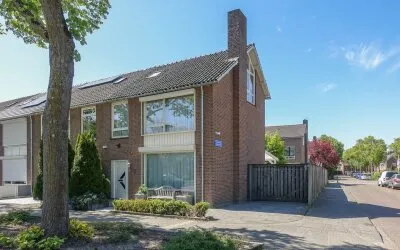 Hoekwoning te koop: Hobbemalaan 12, Helmond