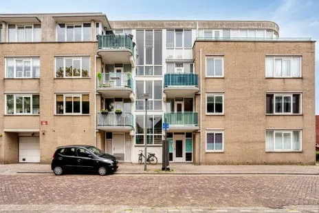 Appartement te koop: Hobbesteeg 147, Koningstraat Beverwijk