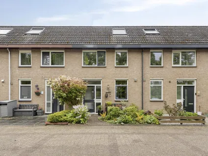Tussenwoning te koop: Hoefblad 46, Kern Stompwijk Leidschendam