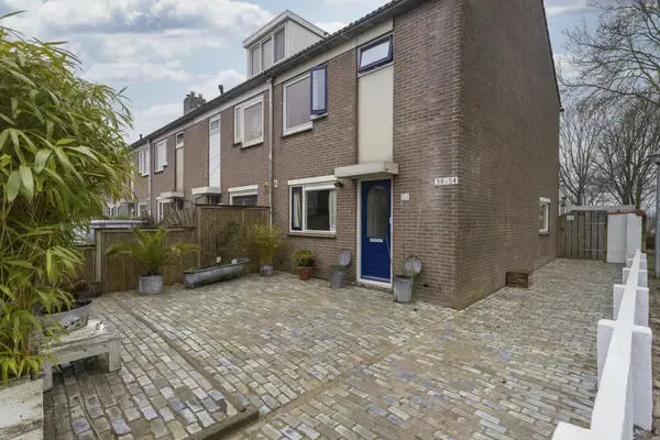 Hoekwoning te koop: Hoefijzer 54, Zwaag