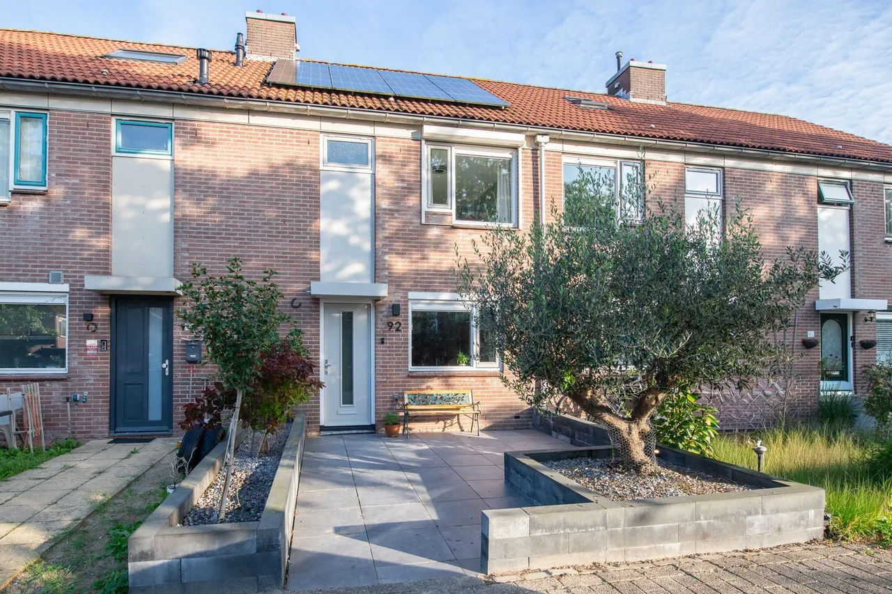 Tussenwoning te koop: Hoefijzer 92, Zwaag