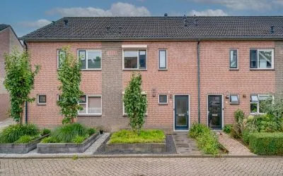 Tussenwoning te koop: Hoefjes 15, Giesbeek Giesbeek