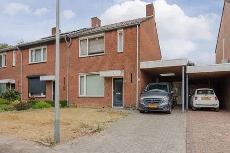 Tussenwoning te koop: Hoefnagelsplein 3, Griendtsveen Griendtsveen