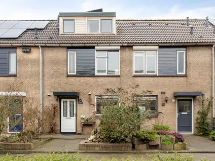 Tussenwoning te koop: Hoefslag 50, Dorp Hoek Van Holland