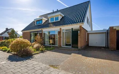 Twee-onder-één-kap te koop: Hoefsmederij 59, Fivelzigt Delfzijl