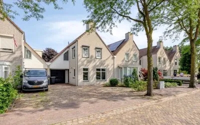 Tussenwoning te koop: Hoefstraat 16, De Hoef 1 Heesch