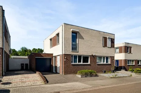 Corner house for sale: Hoefstraat 37, Kern Horn Horn