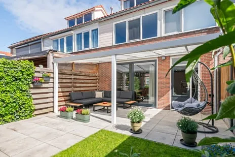 Tussenwoning te koop: Hoefweg 11, Wadenoijen Wadenoijen