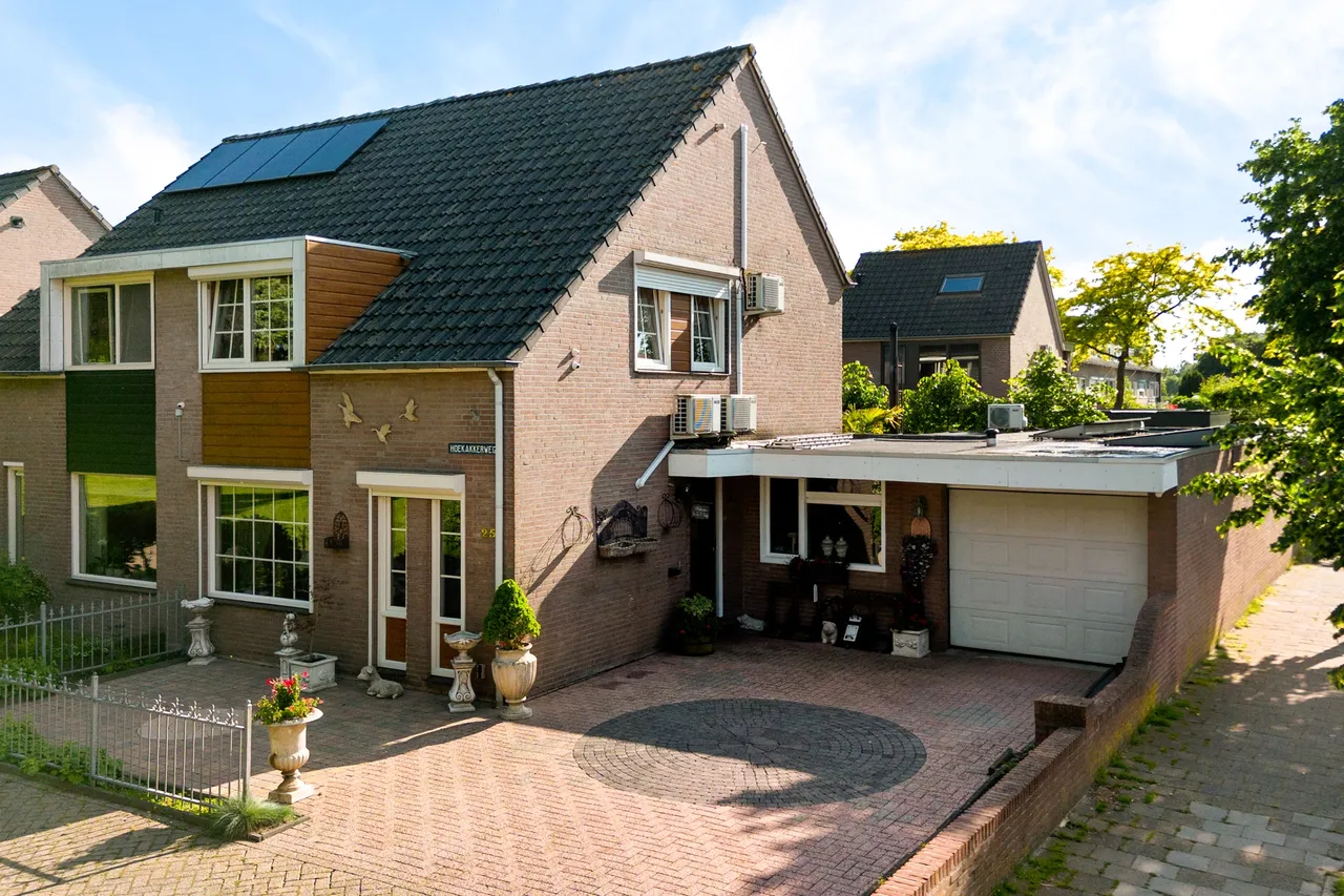 Hoekwoning te koop: Hoekakkerweg 25, Eindhoven