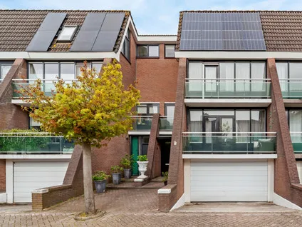 Tussenwoning te koop: Hoeker 87, Koningshoek Maassluis
