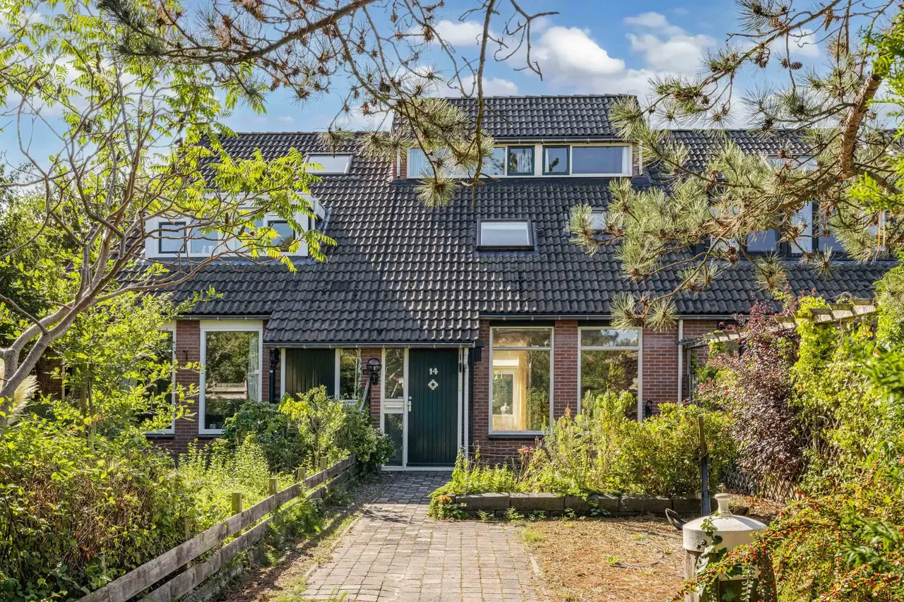 Tussenwoning te koop: Hoekerhof 14, Harlingen