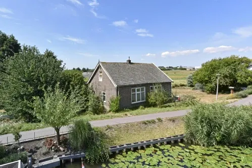 Twee-onder-één-kap te koop: Hoekse Aarkade 13, Ter Aar