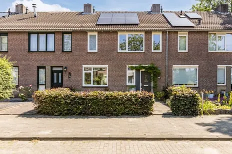 Tussenwoning te koop: Hoeksestraat 45, Wolfsweide Rijen