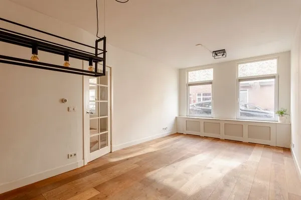 Koopwoning: Hoenderloostraat 94 in 'S-Gravenhage - €349.500 - 76m²