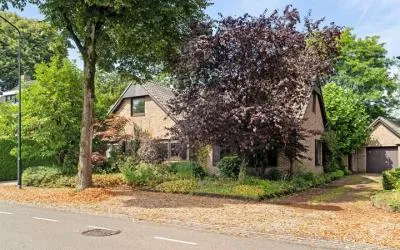 Vrijstaande woning te koop: Hoenderloseweg 42, Ugchelen Ugchelen