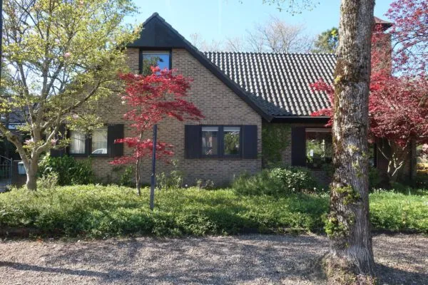 Vrijstaande woning te koop: Hoenderloseweg 42, Ugchelen