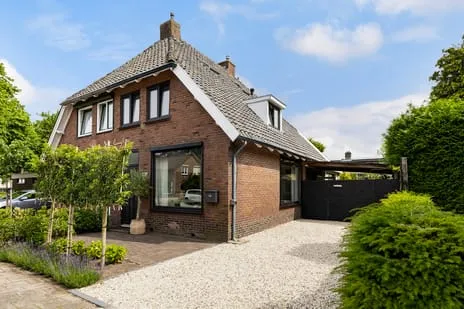 Twee-onder-één-kap te koop: Hoenderparkweg 129C, Winkewijert Apeldoorn