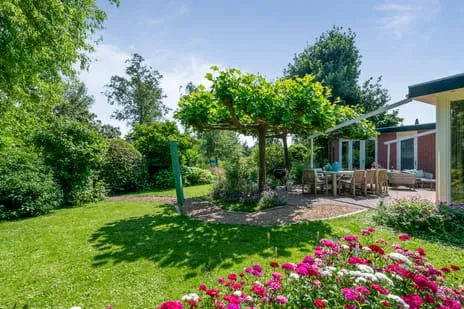 Corner house for sale: Hoendiep 15, Kalf Zaandam
