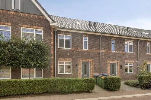 Tussenwoning te koop: Hoenwaard 60, Ede